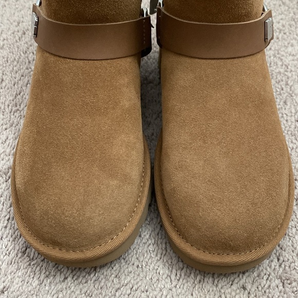 UGG Classic Mini Chains II Size 5 - Picture 4 of 13